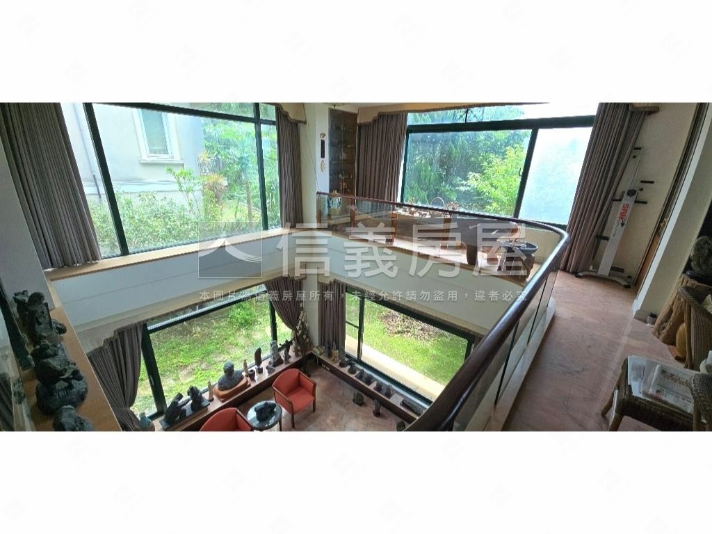 獨立泳池景觀柏園山莊房屋室內格局與周邊環境