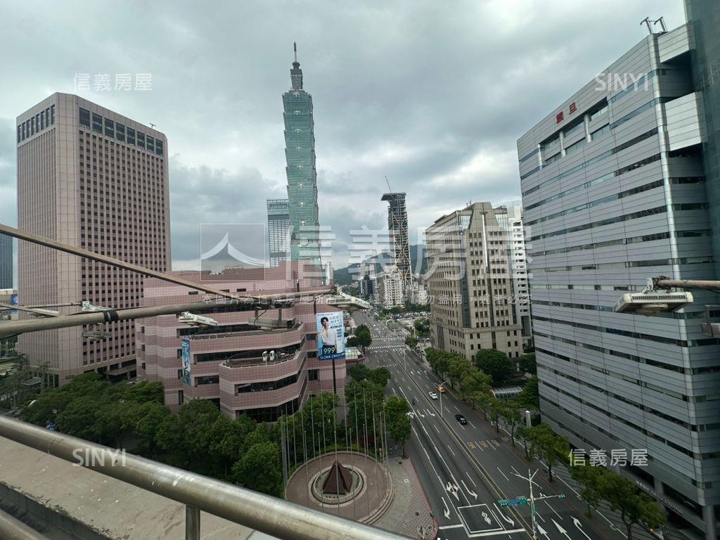 信義世貿高樓純辦２房屋室內格局與周邊環境