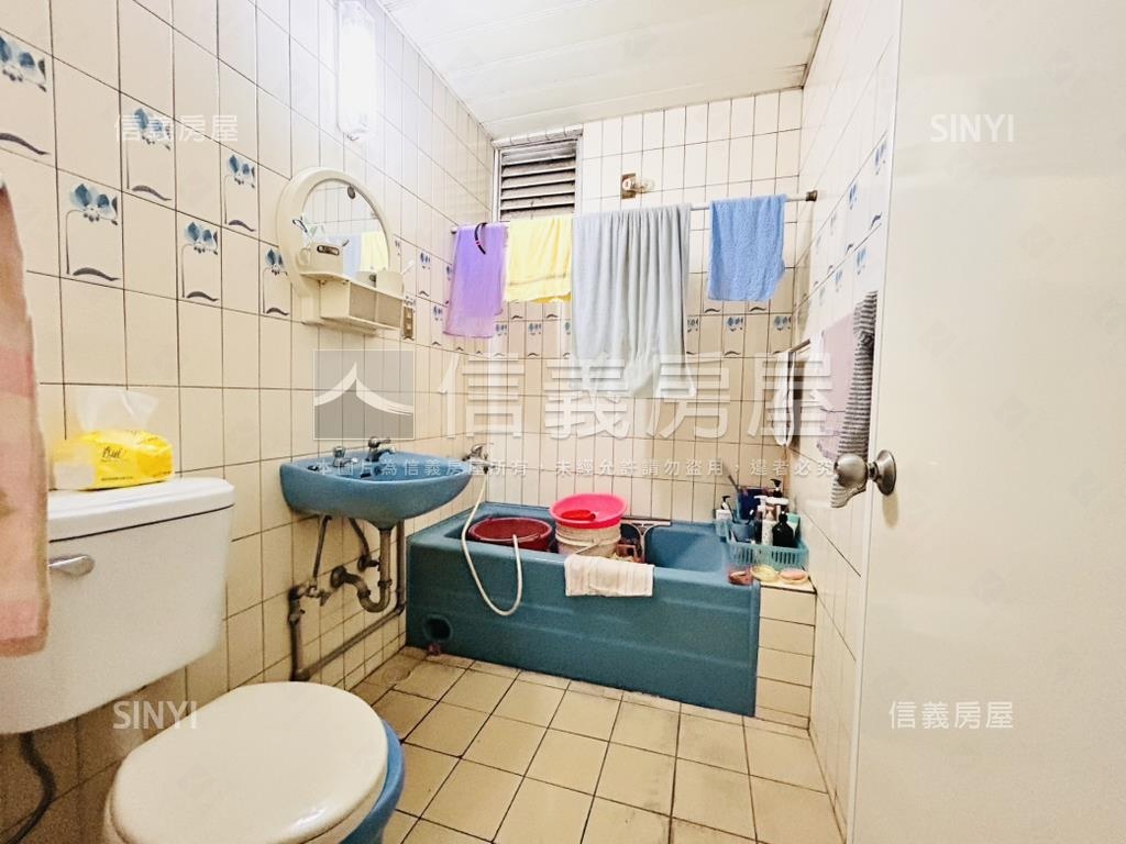 七張捷運站方正公寓二樓房屋室內格局與周邊環境