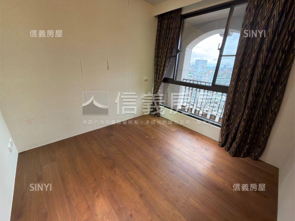 山河悅高樓河景雙車位房屋室內格局與周邊環境