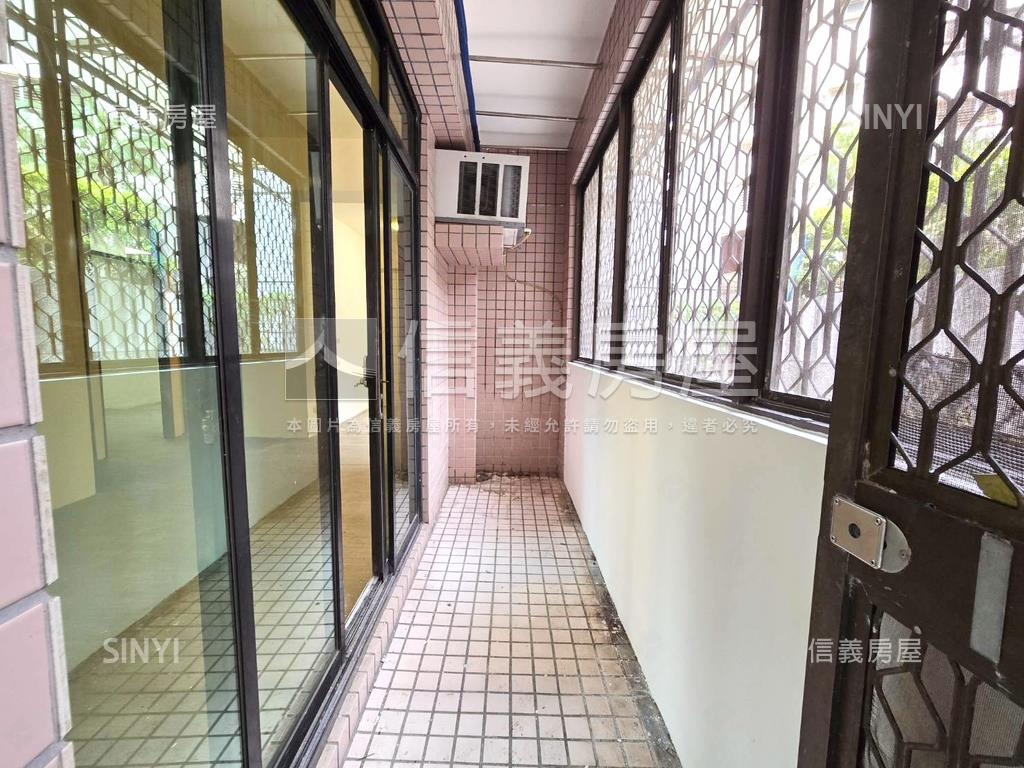近北醫＊邊間方正２房房屋室內格局與周邊環境