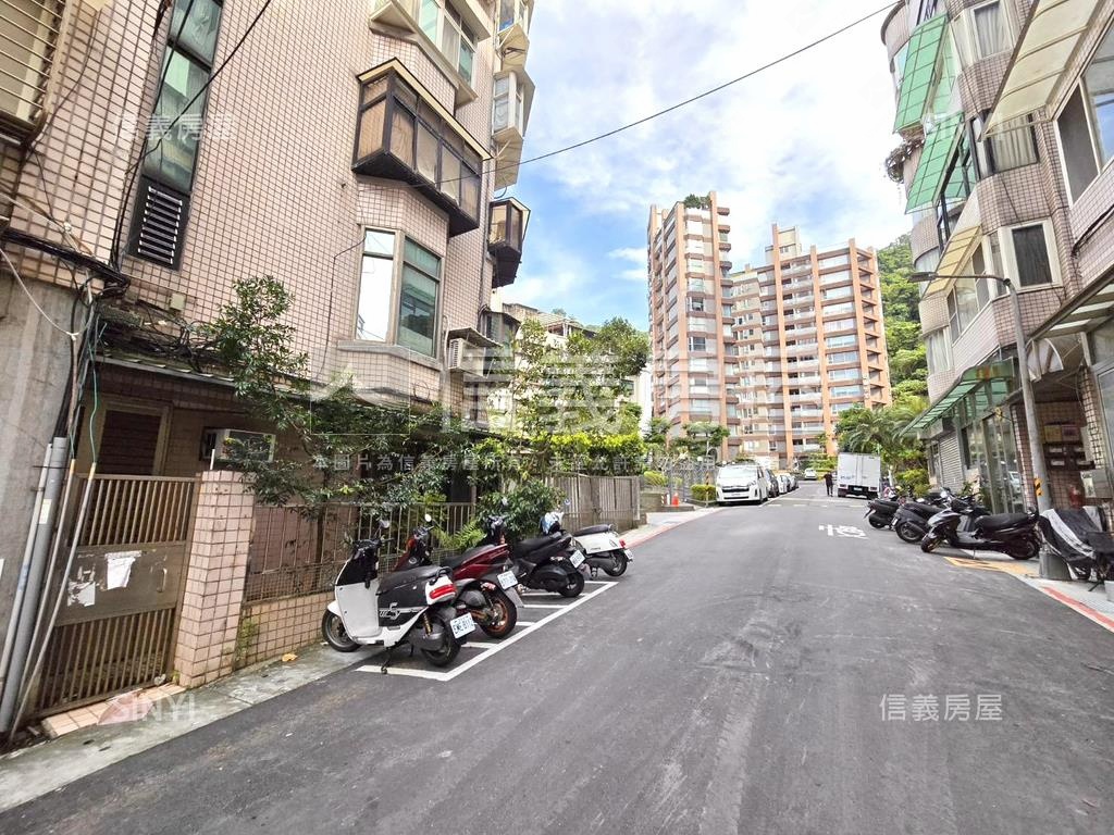 近北醫＊邊間方正２房房屋室內格局與周邊環境