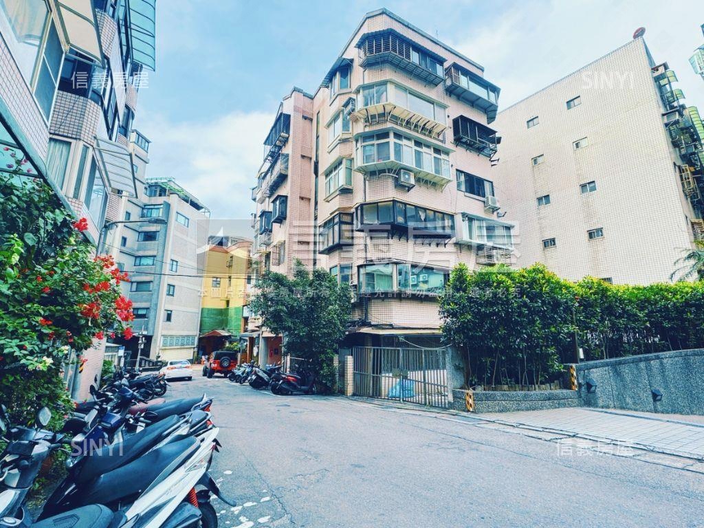 近北醫＊邊間方正２房房屋室內格局與周邊環境