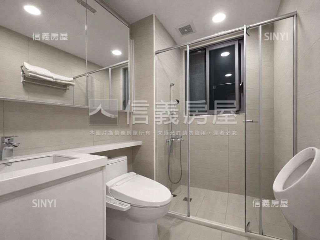 【專任】昭揚家頂樓露臺戶房屋室內格局與周邊環境