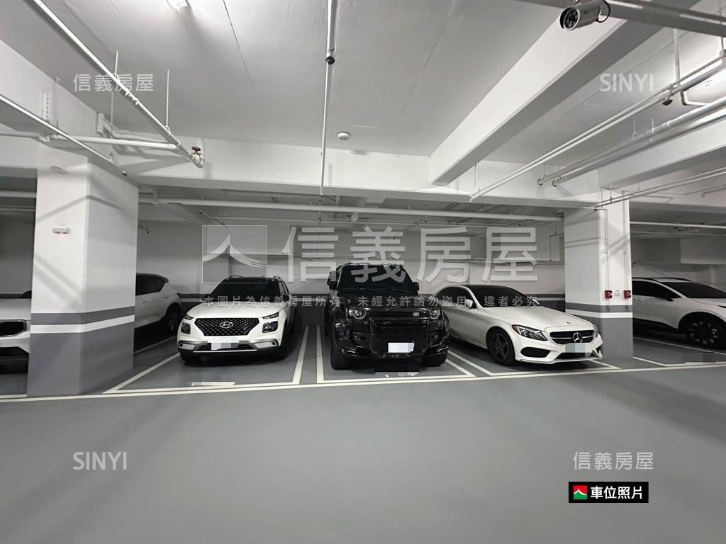 【專任】昭揚家頂樓露臺戶房屋室內格局與周邊環境