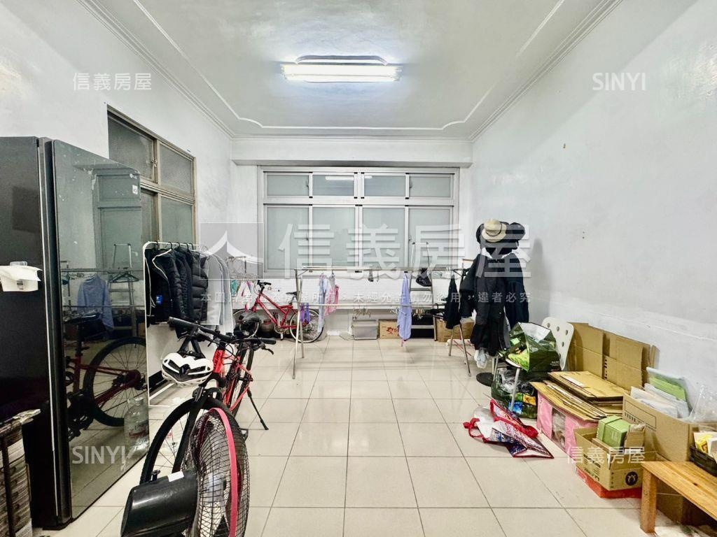 漢神百貨旁正路邊間金店房屋室內格局與周邊環境