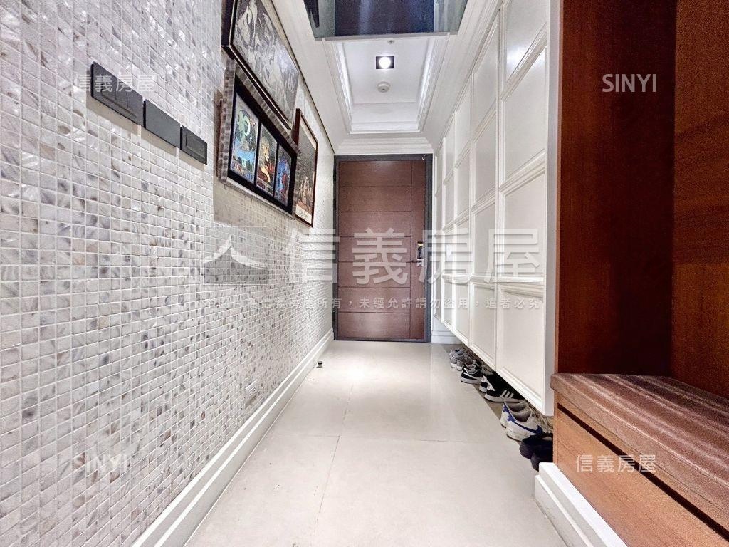 １１期朝南雙平面車位美宅房屋室內格局與周邊環境