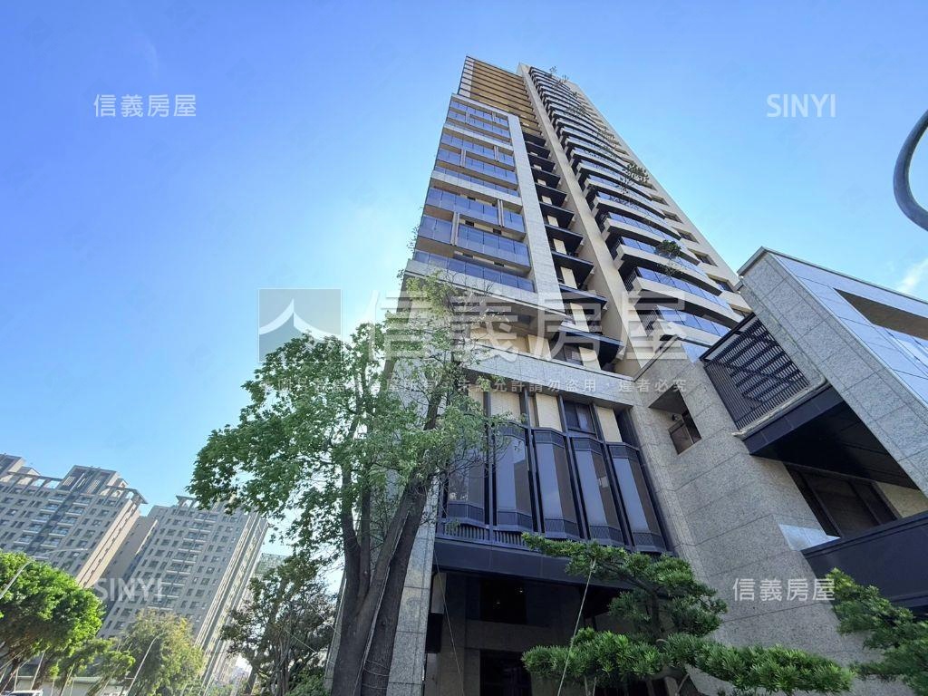 １１期朝南雙平面車位美宅房屋室內格局與周邊環境