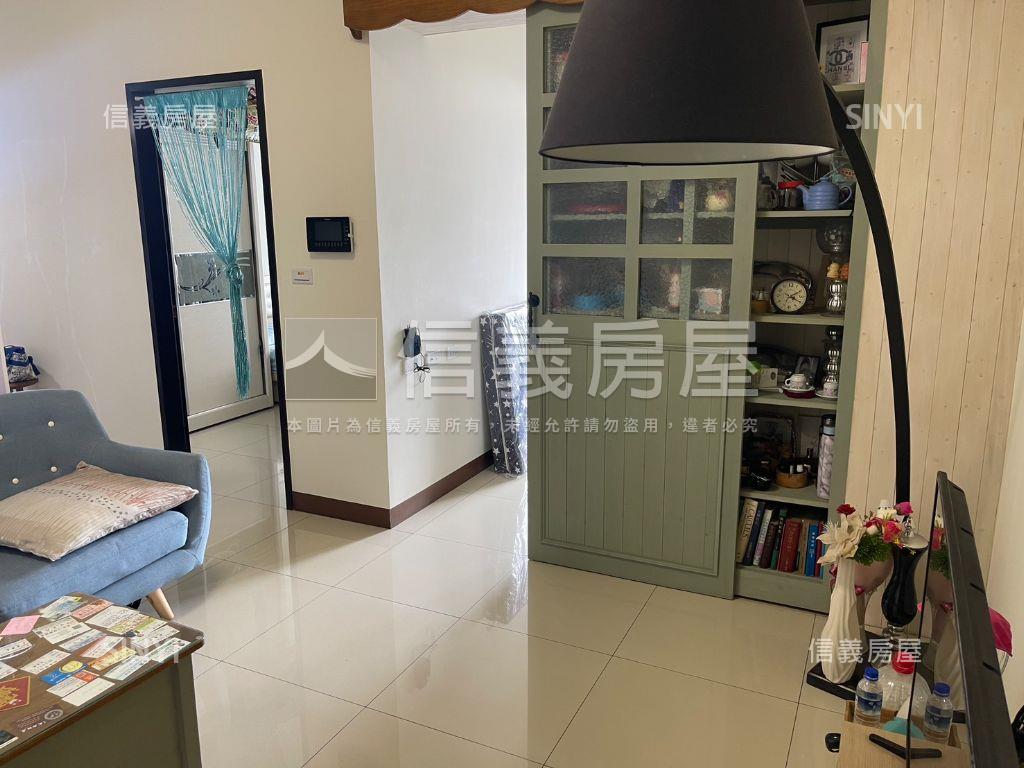 在家看飛機草悟道兩房車位房屋室內格局與周邊環境