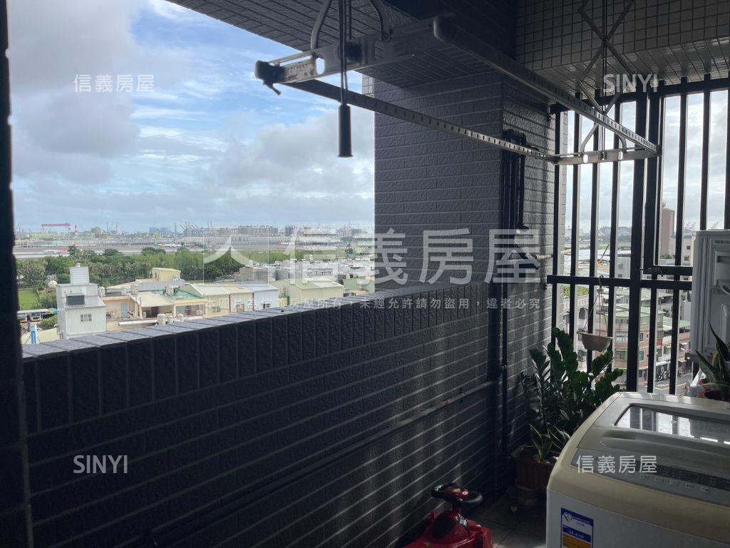 在家看飛機草悟道兩房車位房屋室內格局與周邊環境
