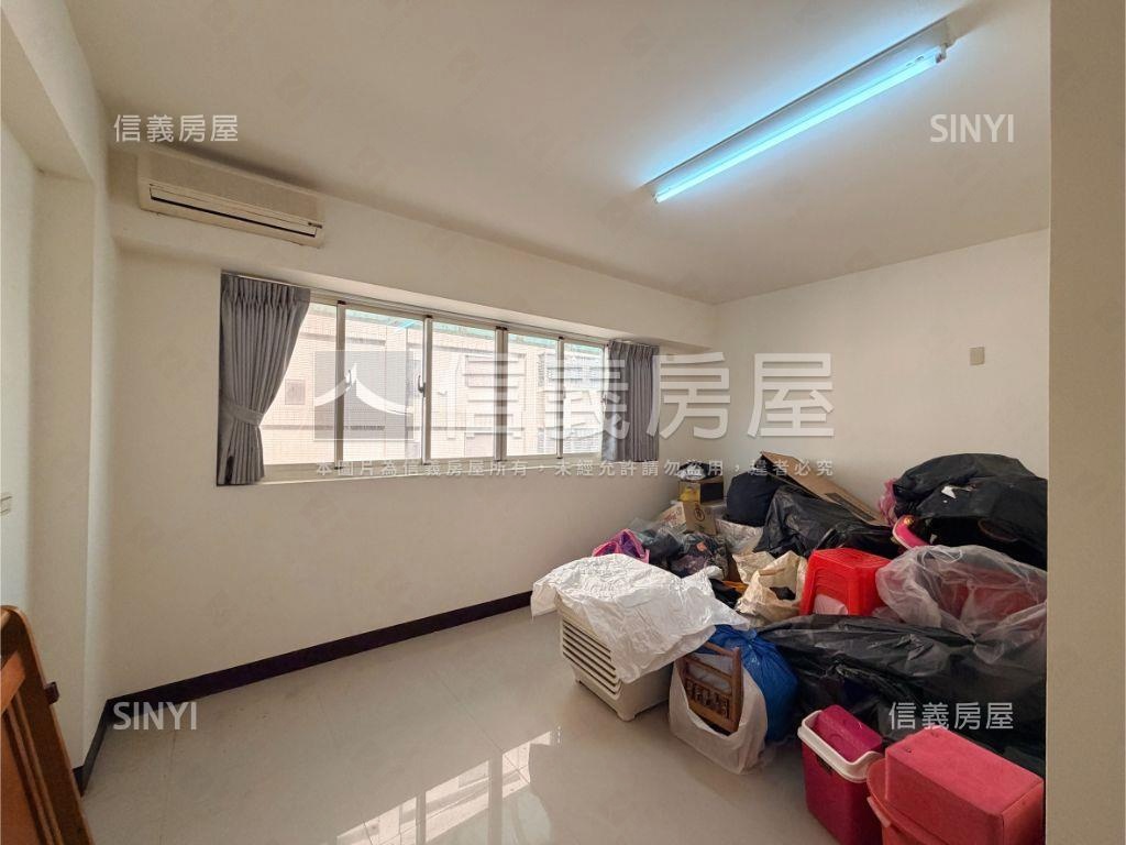 京華御墅電梯美墅房屋室內格局與周邊環境