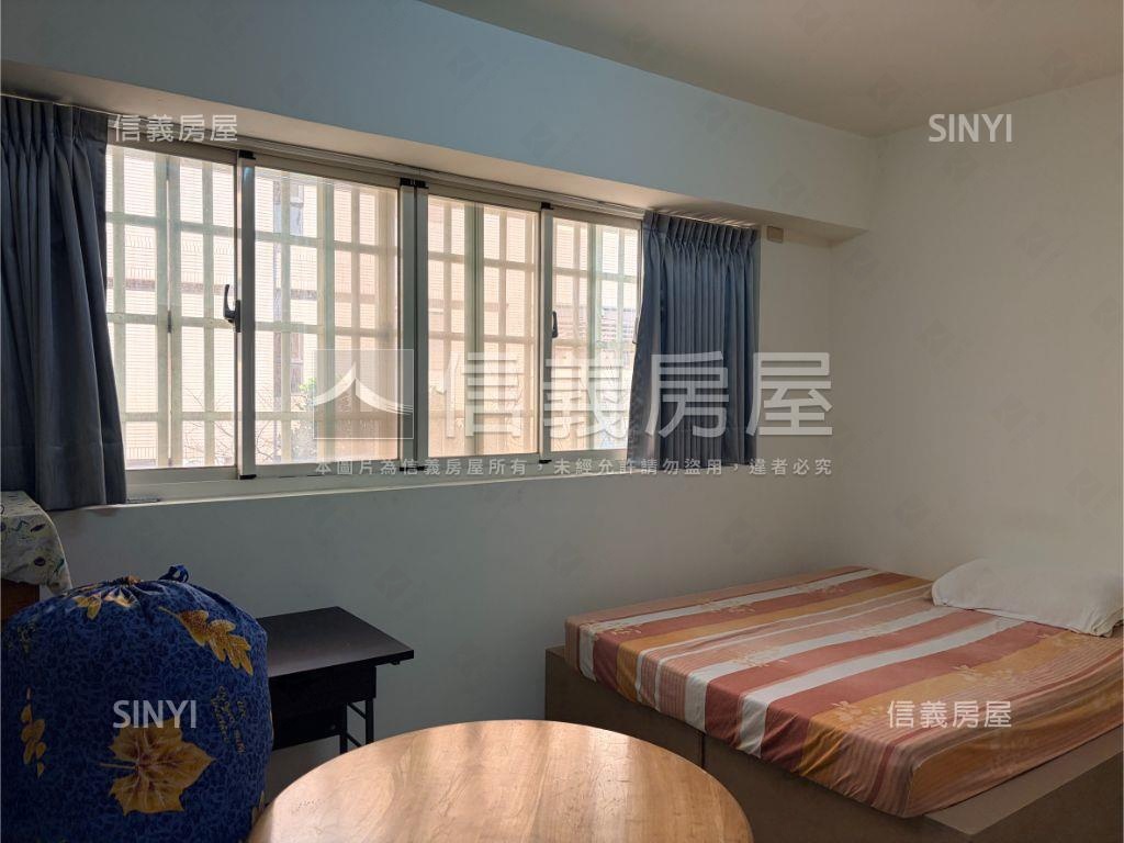 京華御墅電梯美墅房屋室內格局與周邊環境