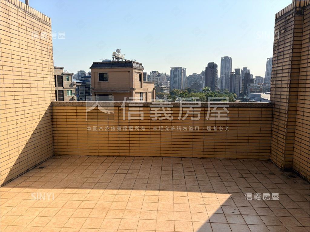 京華御墅電梯美墅房屋室內格局與周邊環境