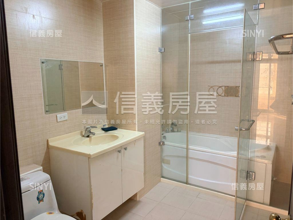 京華御墅電梯美墅房屋室內格局與周邊環境