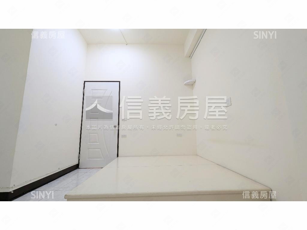 三重國小挑高二樓好邸房屋室內格局與周邊環境