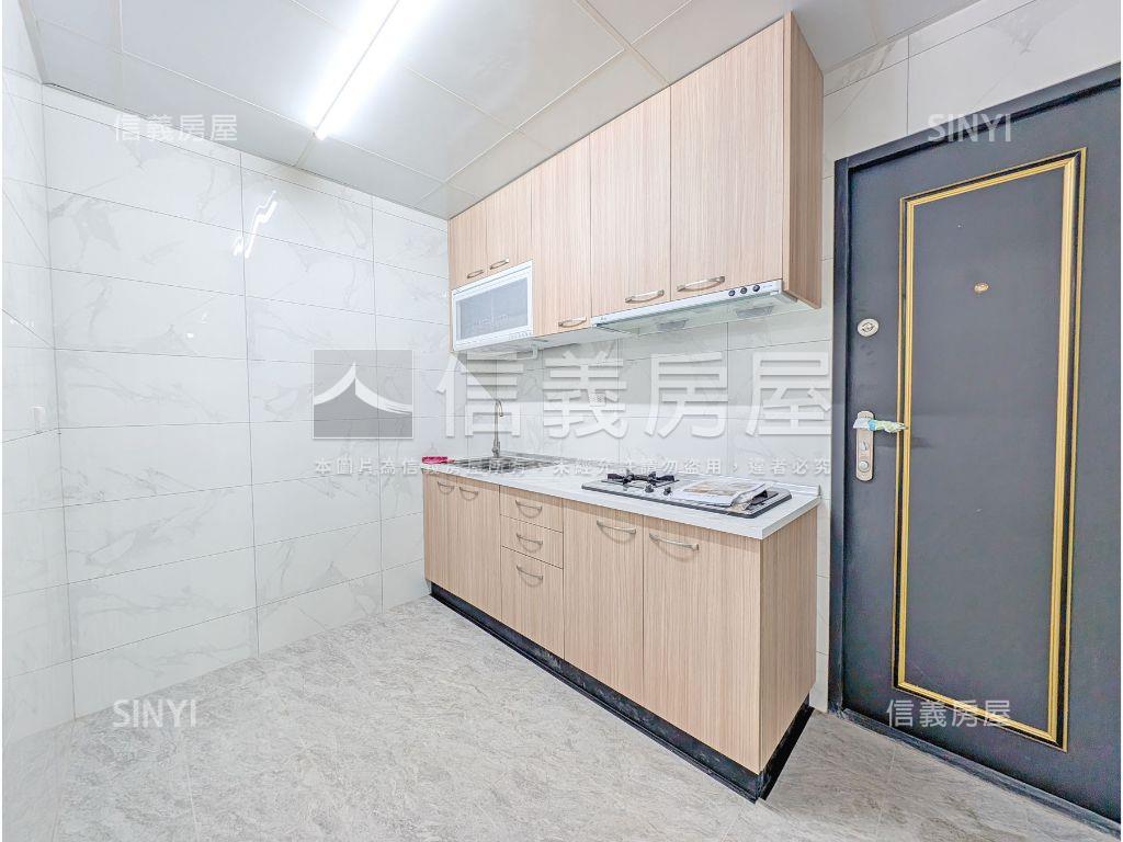 ♞專任全新美妝低總一樓♞房屋室內格局與周邊環境