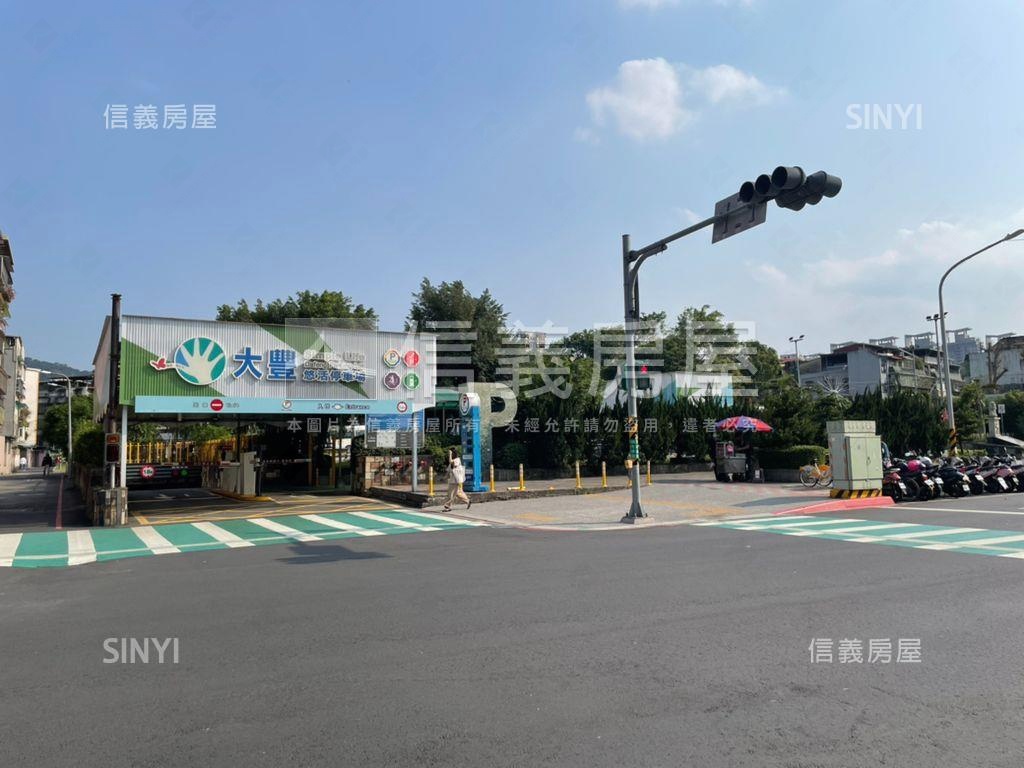 正民族路機能好屋房屋室內格局與周邊環境