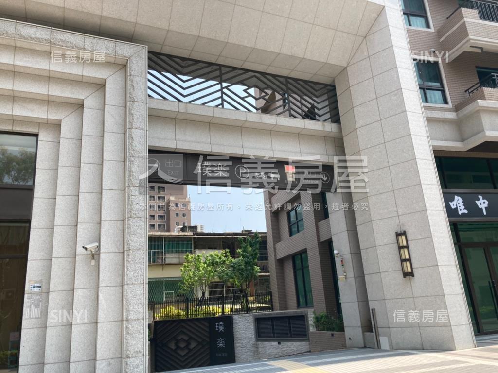 中路大店面雙車位房屋室內格局與周邊環境