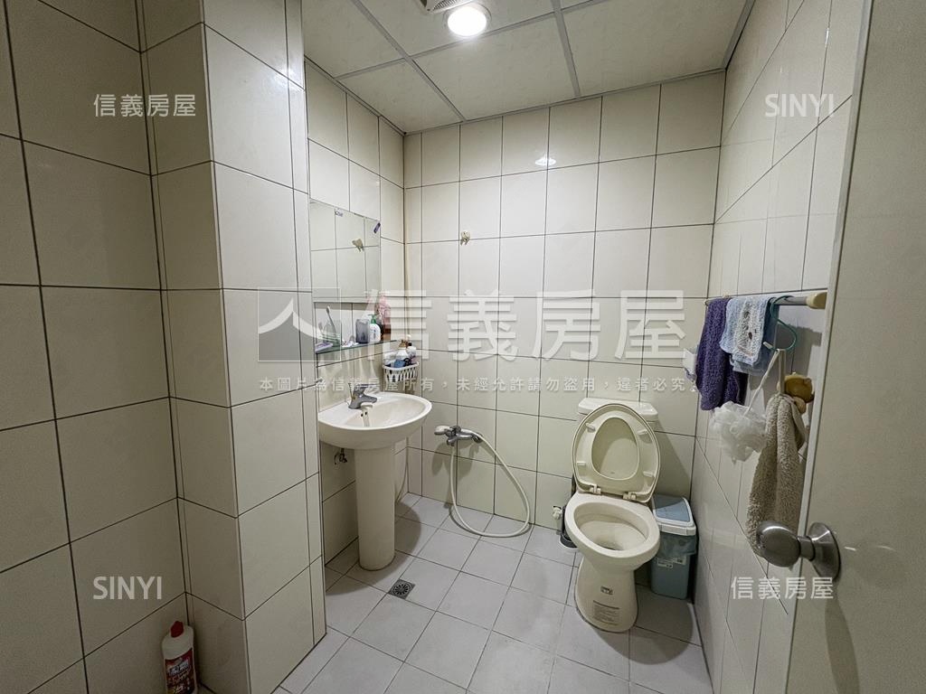 近Ｇ７小資捷運宅房屋室內格局與周邊環境