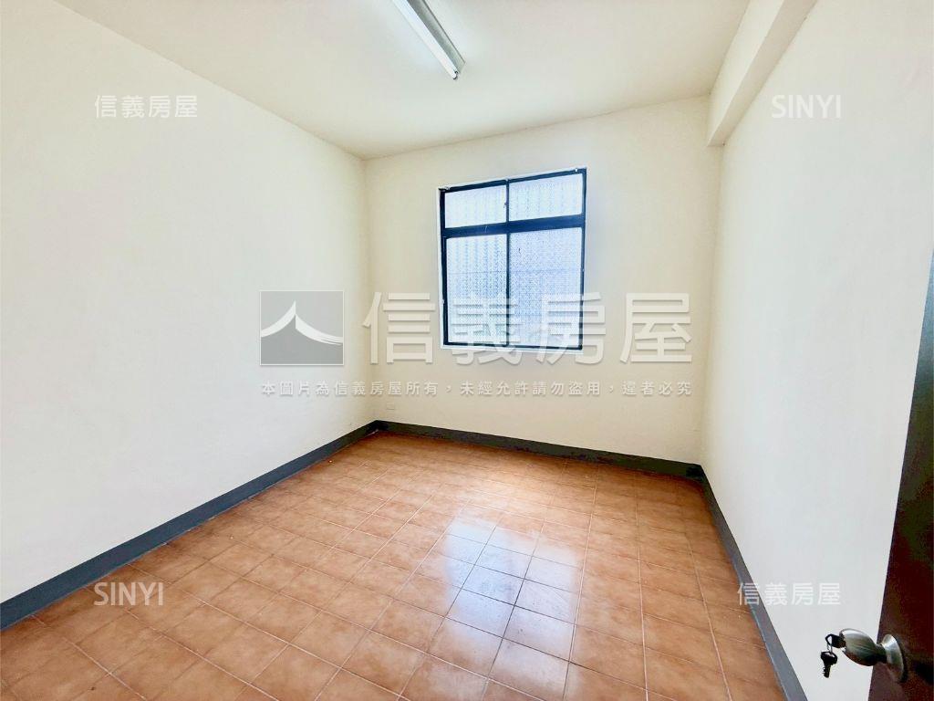 三峽方正土地丁建廠房房屋室內格局與周邊環境