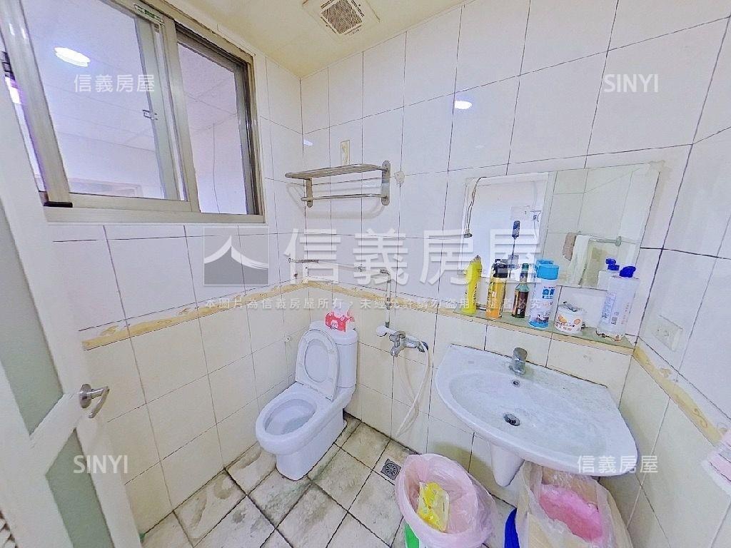 近Ｙ２０捷運站透天廠辦房屋室內格局與周邊環境