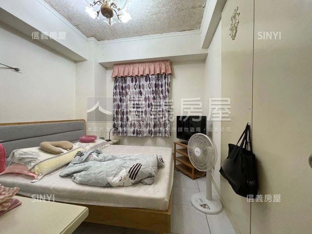 近正在蓋社子捷運華廈兩房房屋室內格局與周邊環境