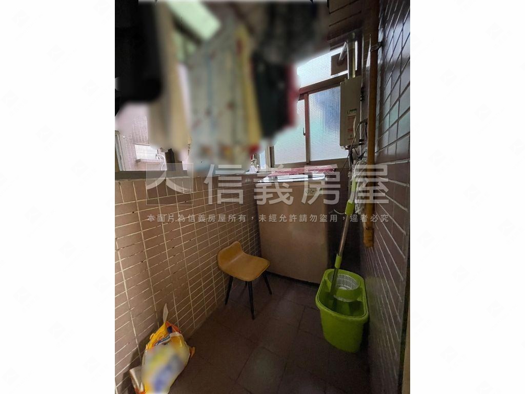 近正在蓋社子捷運華廈兩房房屋室內格局與周邊環境