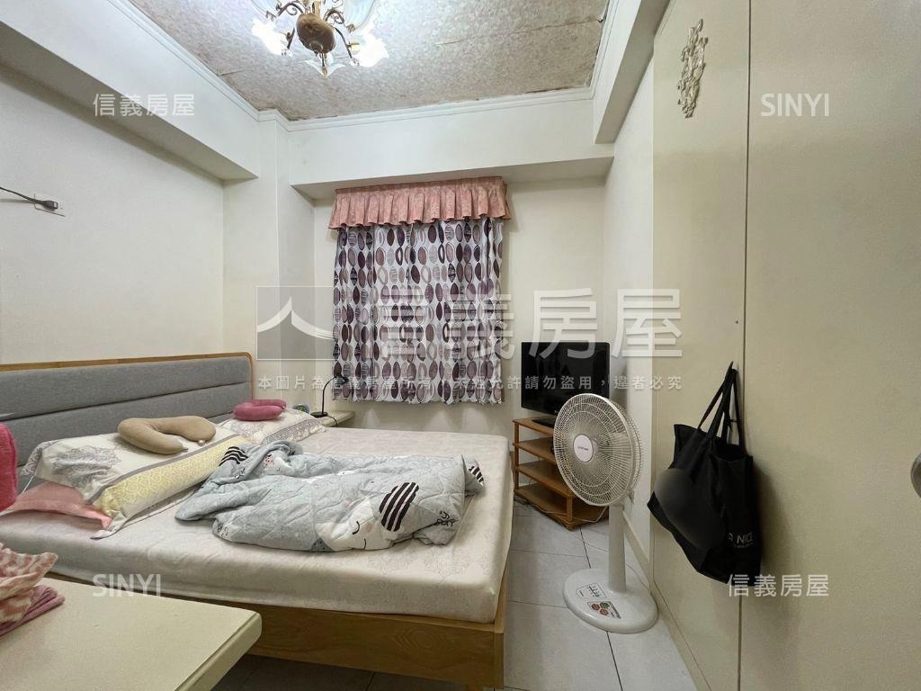 近正在蓋社子捷運華廈兩房房屋室內格局與周邊環境