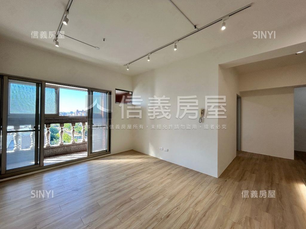 近興大順天建設三房附車位房屋室內格局與周邊環境