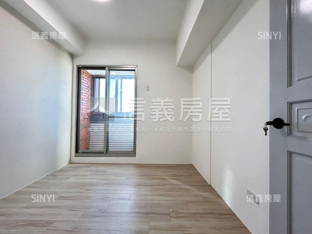 近興大順天建設三房附車位房屋室內格局與周邊環境