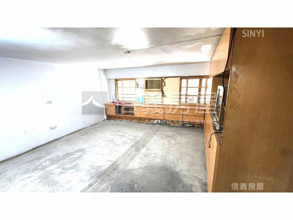 吳興街黃金店面房屋室內格局與周邊環境