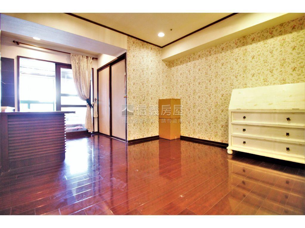 春天戀人溫泉宅房屋室內格局與周邊環境