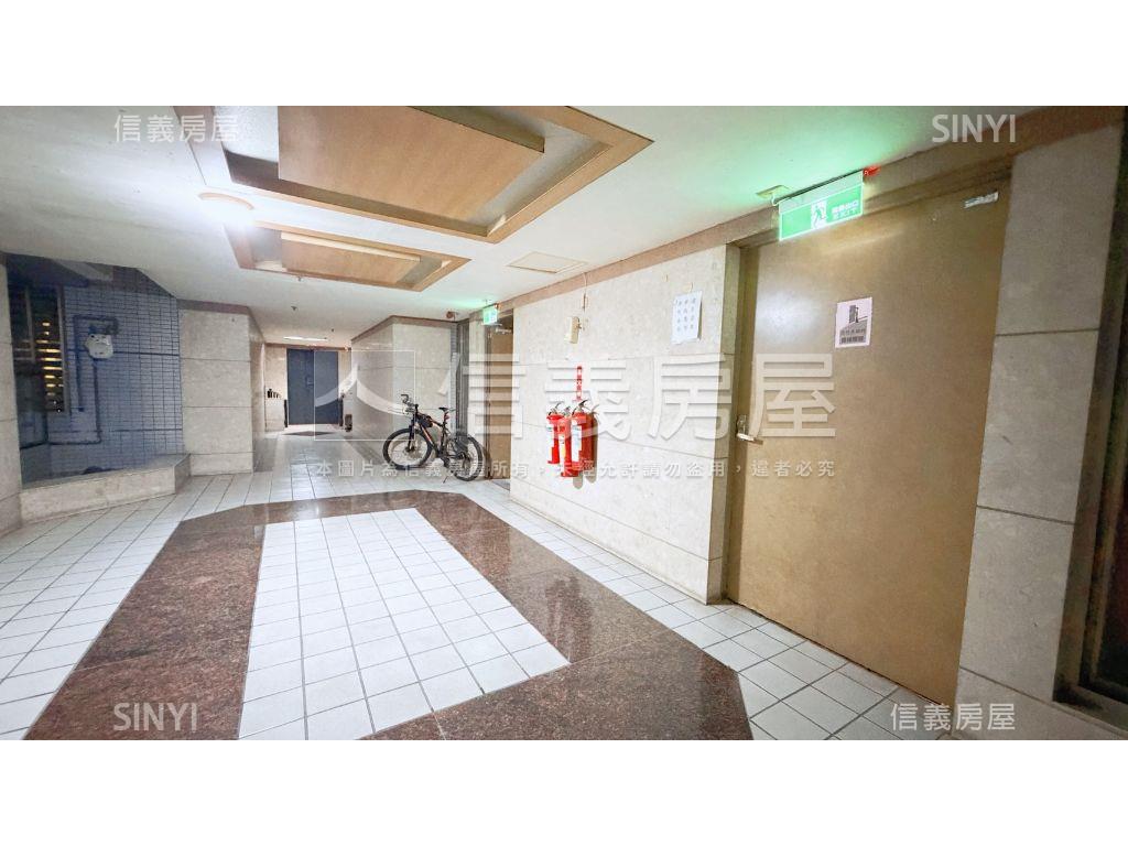 華國花園高樓２房平車房屋室內格局與周邊環境