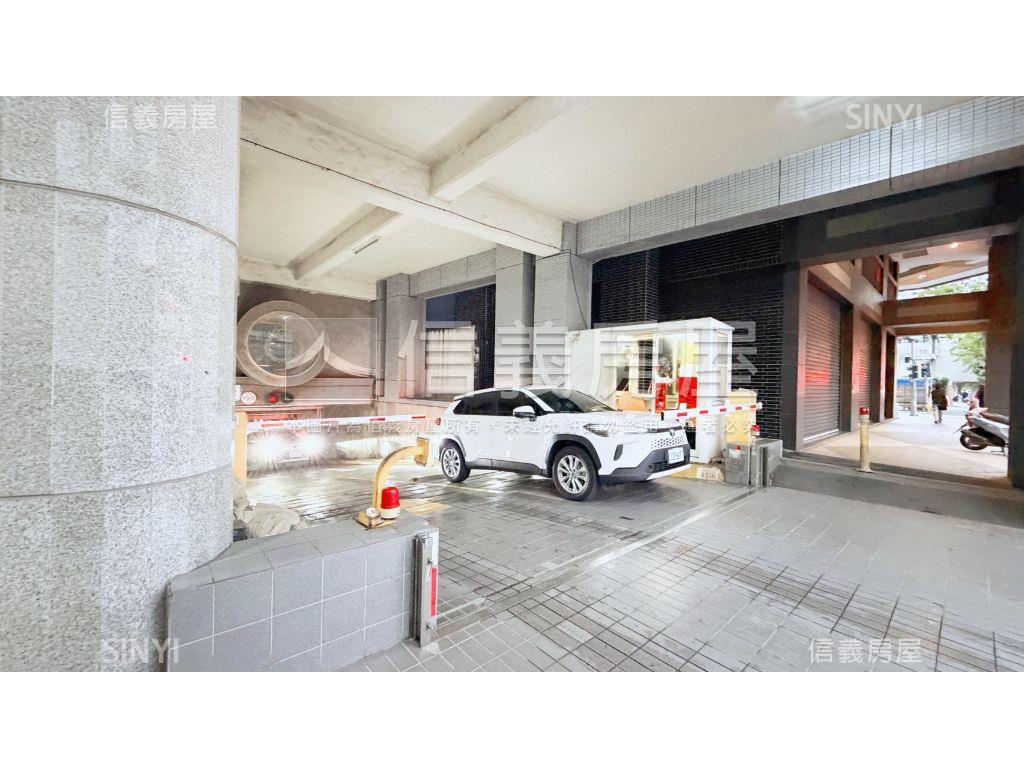 華國花園高樓２房平車房屋室內格局與周邊環境