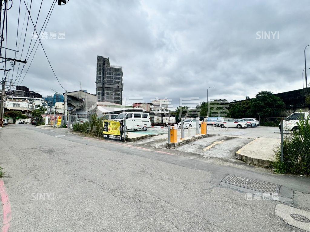 臨路農地·近永寧捷運站房屋室內格局與周邊環境