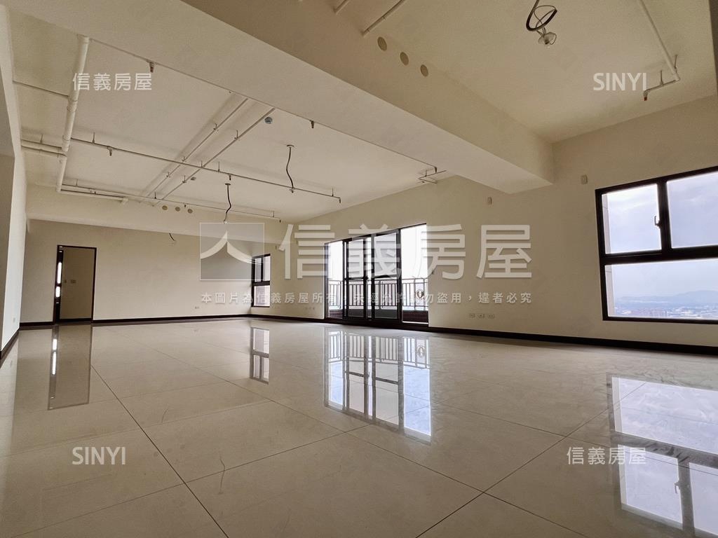 科技層峰企業豪邸楠梓－瀚房屋室內格局與周邊環境