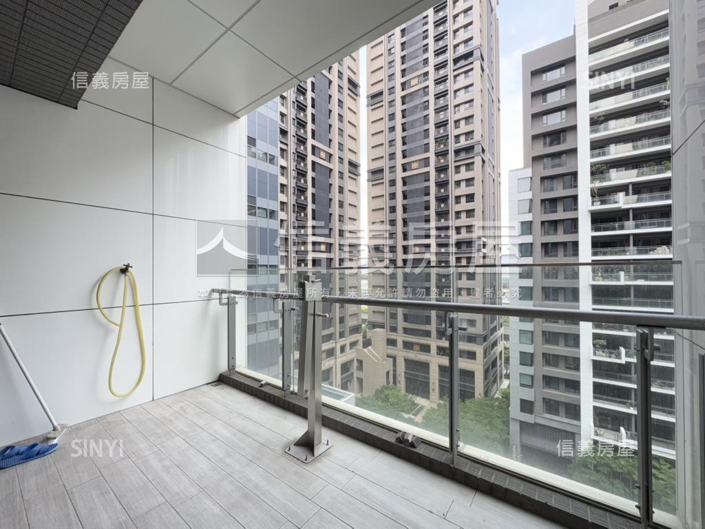 稀有·淳青闊境四房美宅房屋室內格局與周邊環境