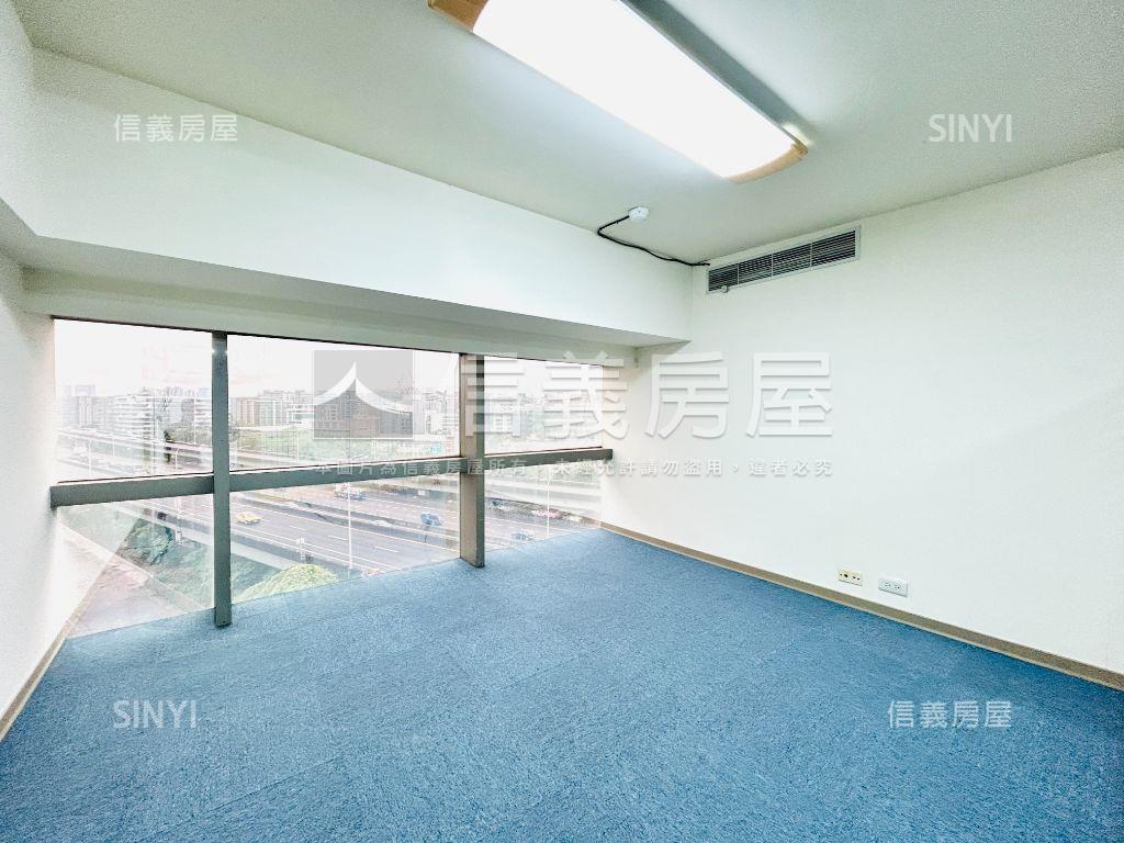 正民權東路內科挑高辦公室房屋室內格局與周邊環境