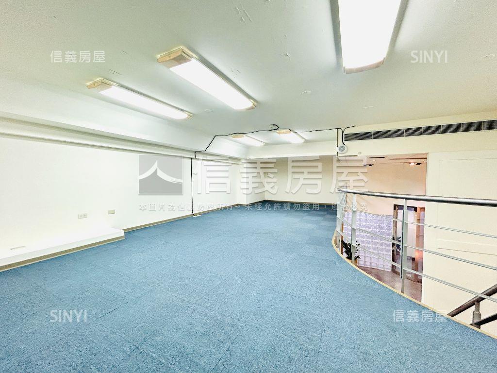 正民權東路內科挑高辦公室房屋室內格局與周邊環境