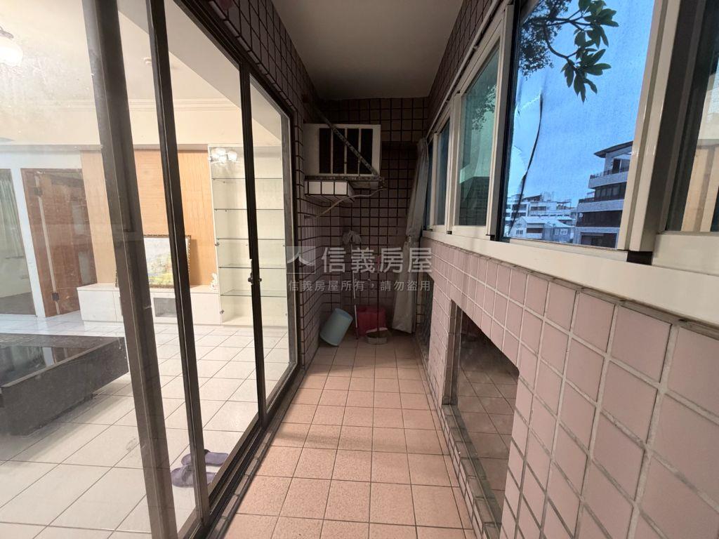 近漢口國中優質首購三房房屋室內格局與周邊環境