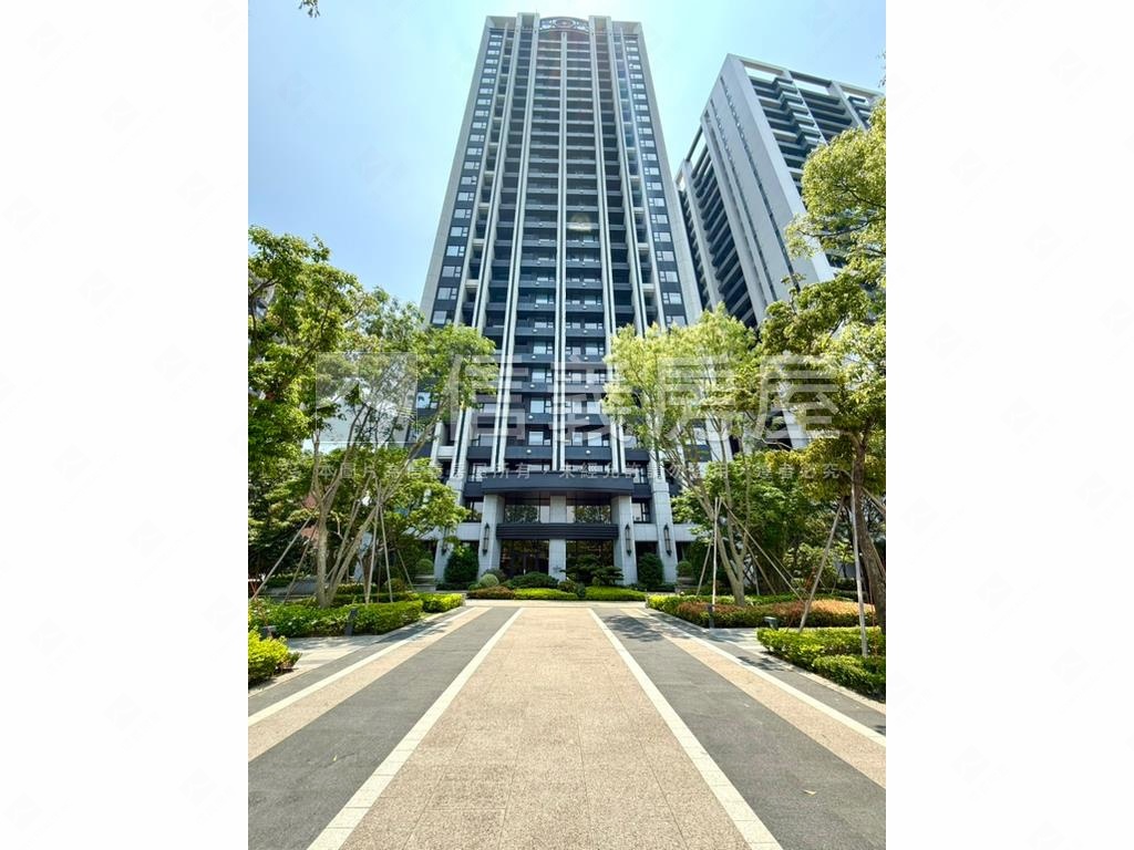 誠華固碧波河景大三房車位房屋室內格局與周邊環境