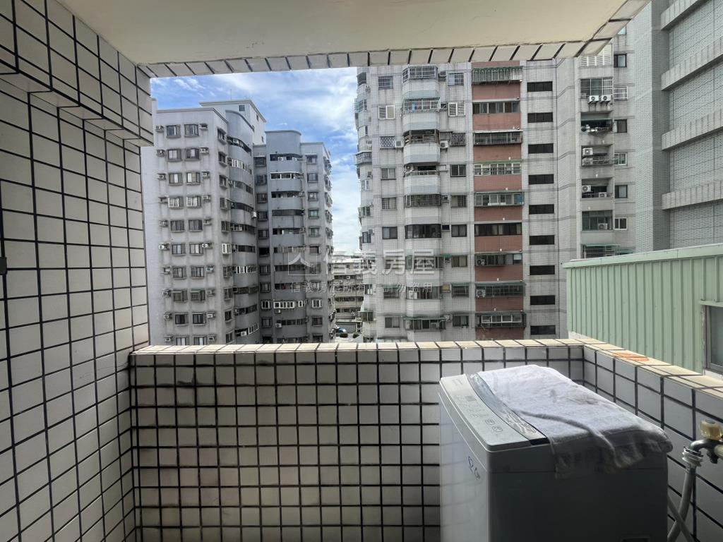 北區生活機能大套方便隔間房屋室內格局與周邊環境