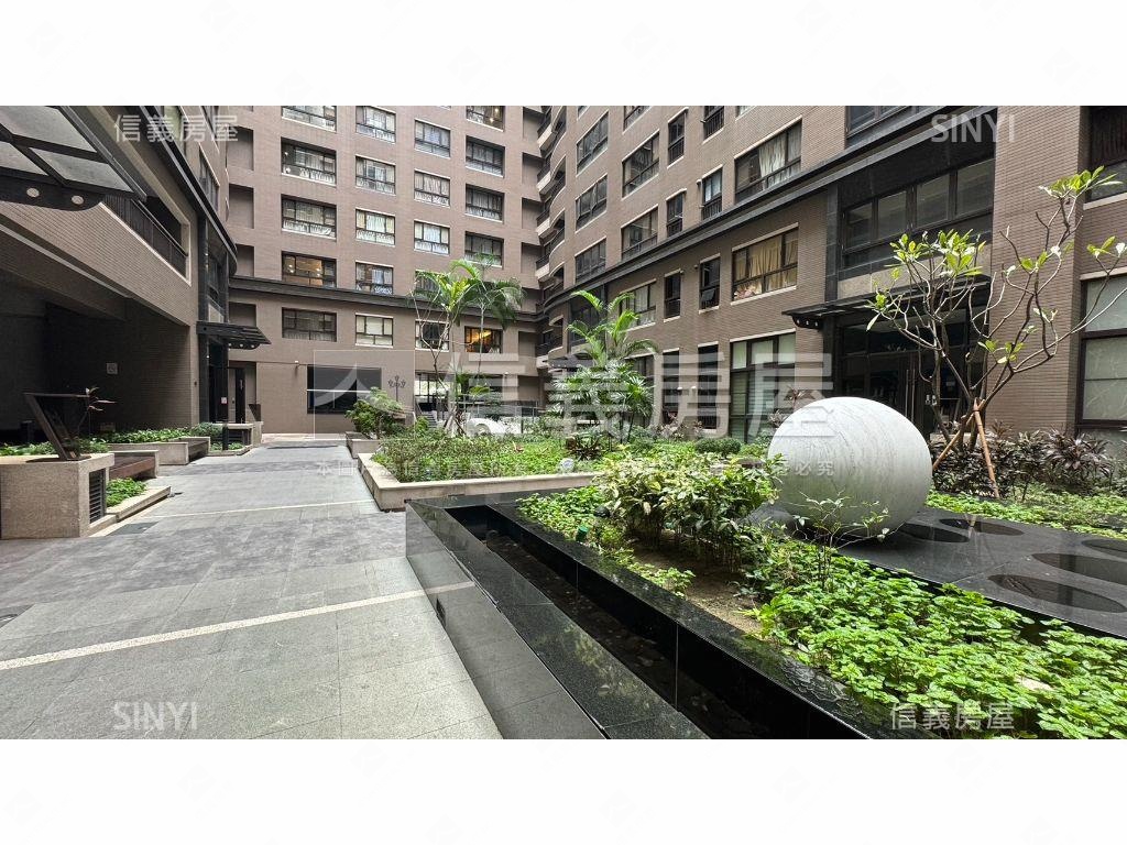 崇德文心高樓四房雙車位房屋室內格局與周邊環境