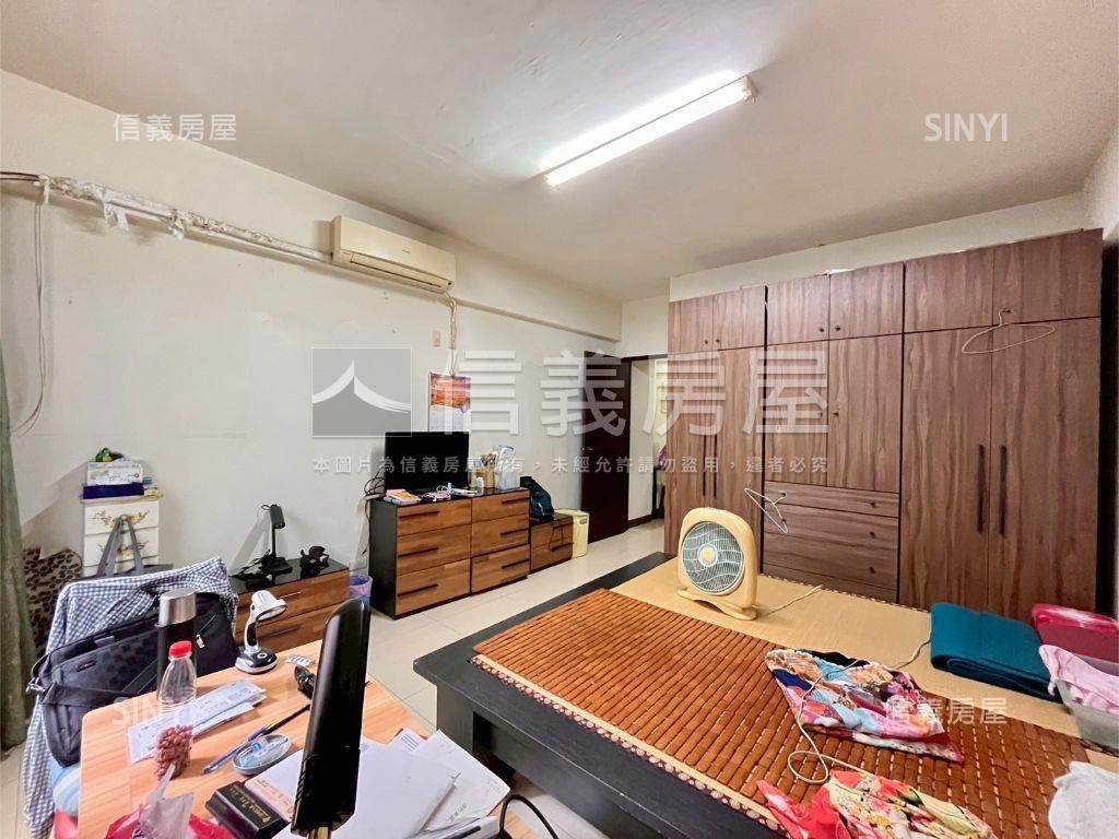 高醫建工商圈屋況佳金透店房屋室內格局與周邊環境