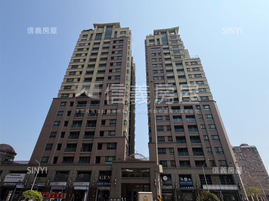 近巨城高樓典雅美三房雙車房屋室內格局與周邊環境