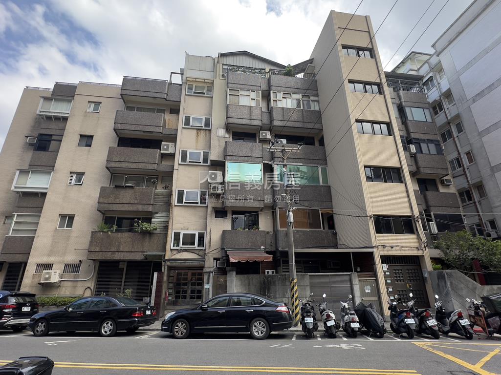 捷運明亮大空間好住家房屋室內格局與周邊環境