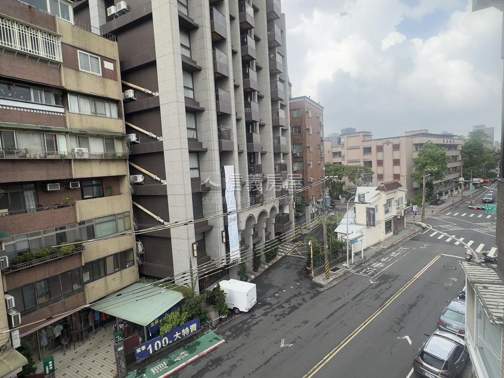捷運明亮大空間好住家房屋室內格局與周邊環境
