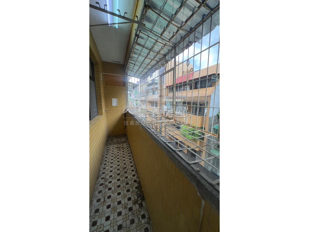 捷運明亮大空間好住家房屋室內格局與周邊環境