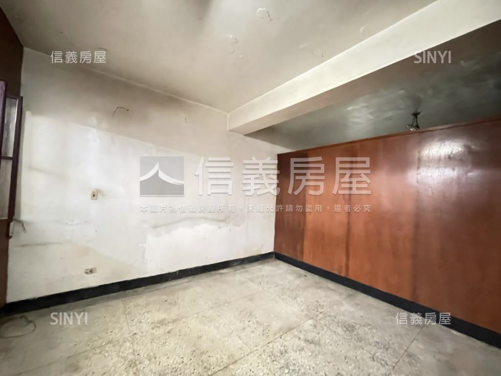 專任稀有長泰街一樓房屋室內格局與周邊環境