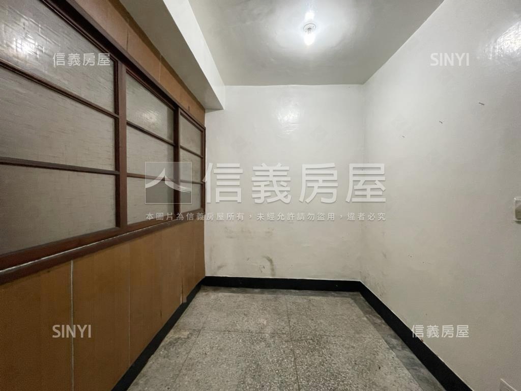 專任稀有長泰街一樓房屋室內格局與周邊環境